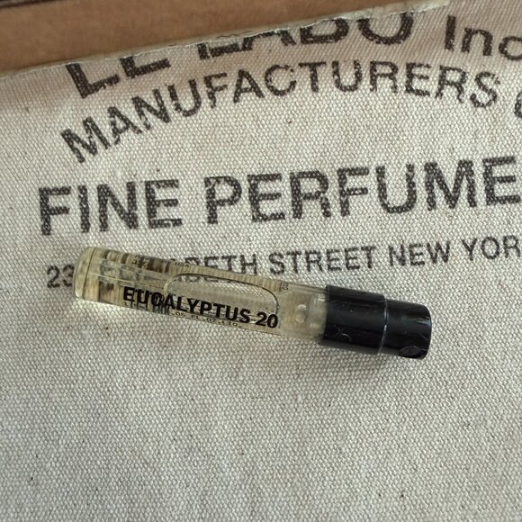 Le Labo Discovery Fragrance Set with 17 Scents - Picture 8 of 8